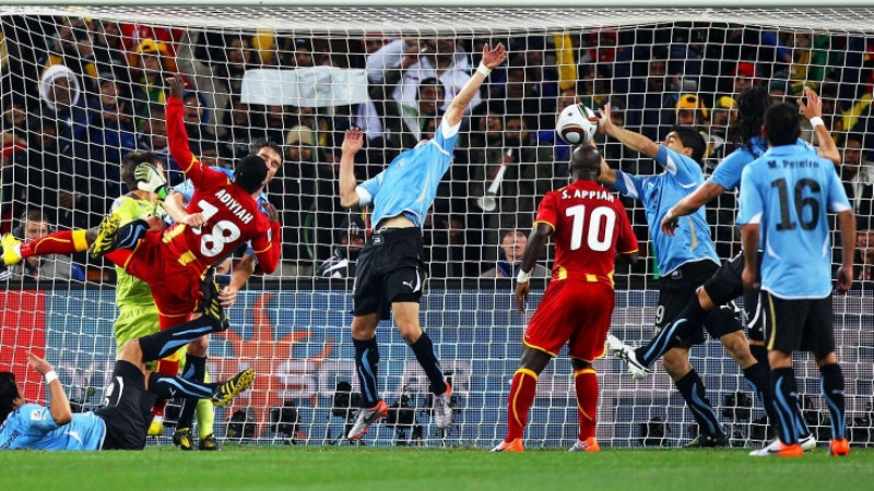 Четвертьфинал чемпионата мира-2010 в ЮАР. Эпизод матча Гана - Уругвай.